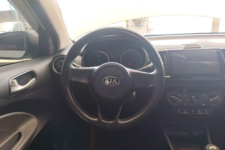 Used Kia Pegas 2017 1.4L Manual Fashion Edition Smart Steering Wheel
