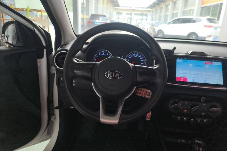Used Kia Pegas 2017 1.4L Automatic Value Edition Steering Wheel