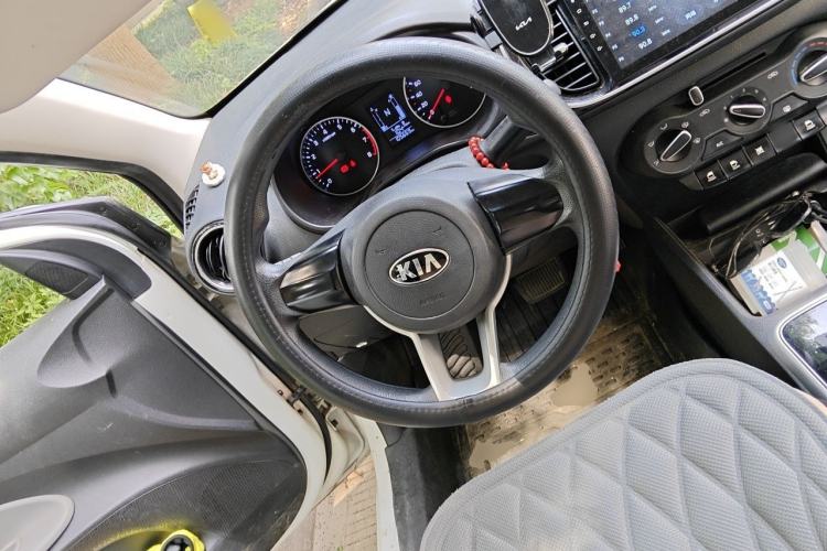 Used Kia Pegas 2017 1.4L Automatic Value Edition Steering Wheel
