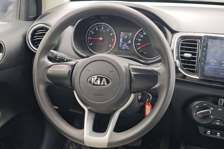 Used Kia Pegas 2017 1.4L Automatic Value Edition Steering Wheel