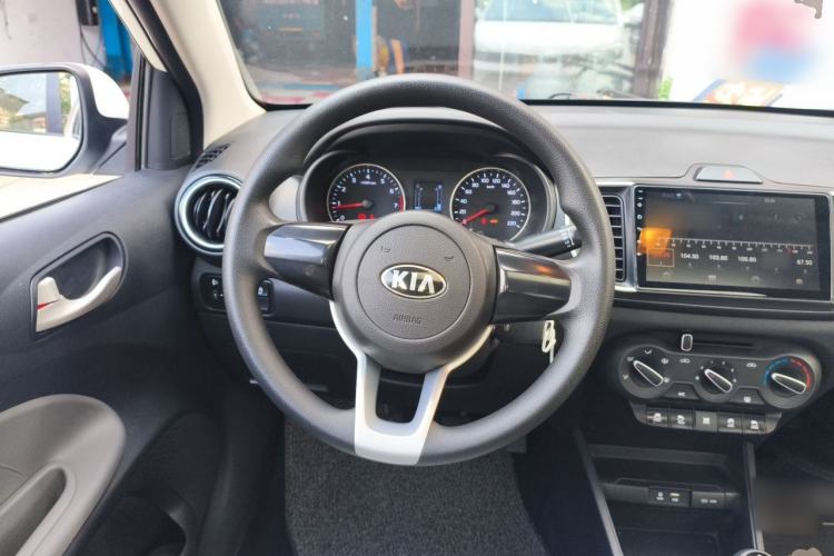 Used Kia Pegas 2017 1.4L Manual Value Edition Steering Wheel