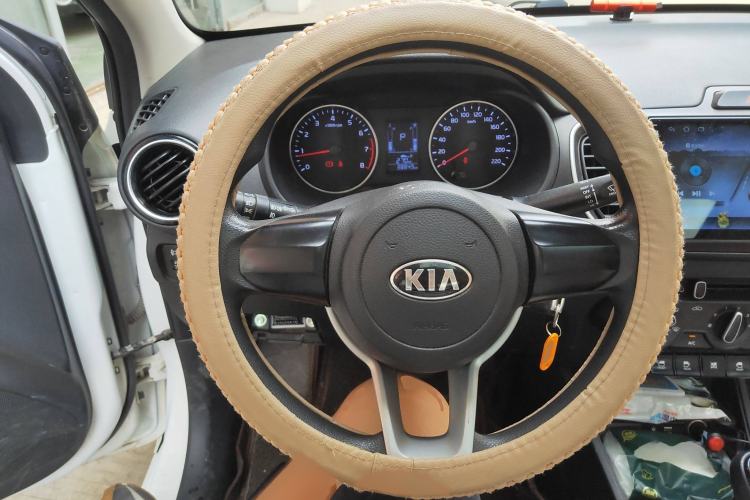 Used Kia Pegas 2017 1.4L Automatic Value Edition Steering Wheel