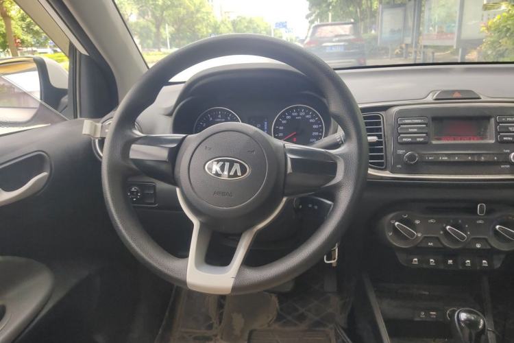 Used Kia Pegas 2017 1.4L Automatic Value Edition Steering Wheel