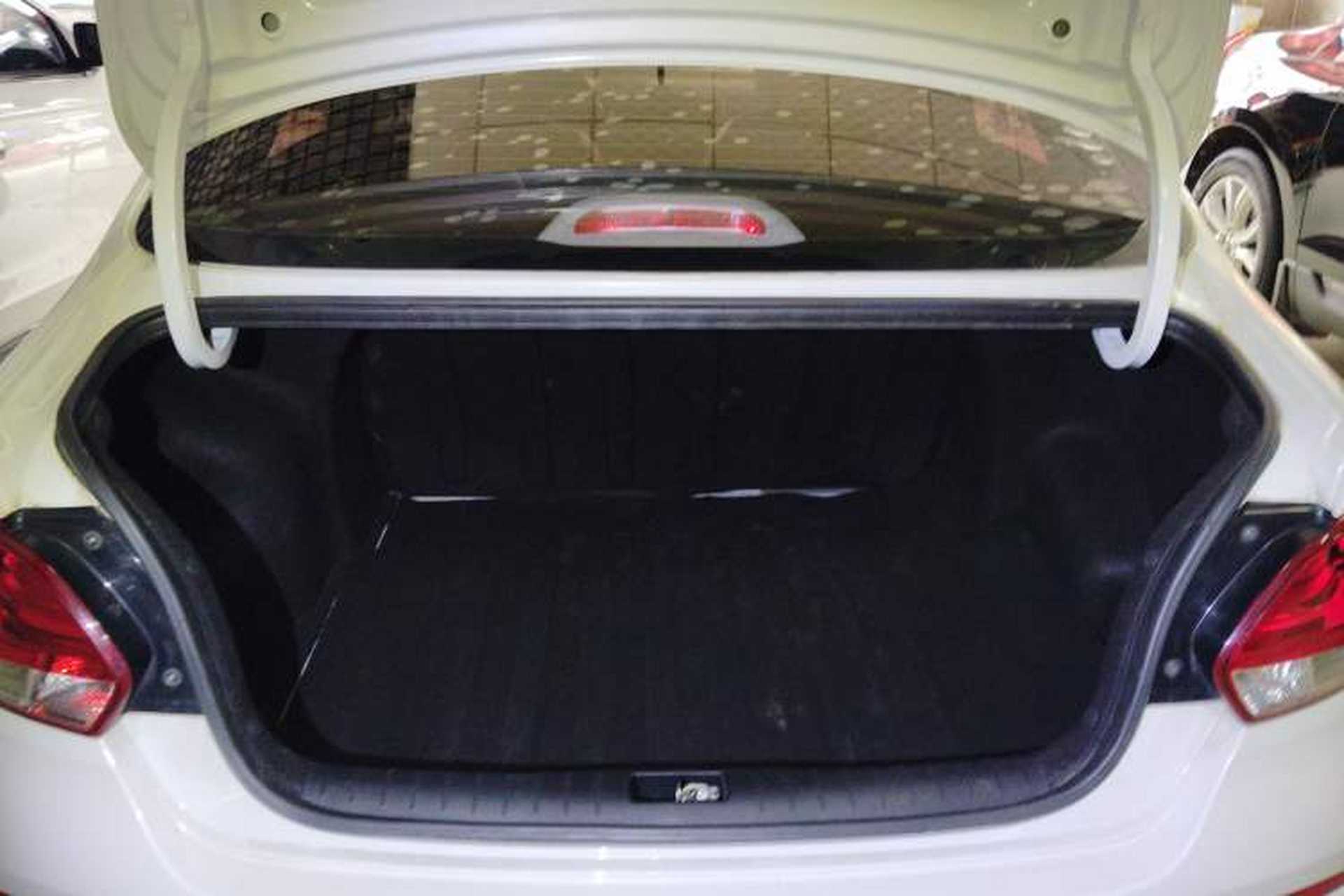 Used Kia Pegas 2017 1.4L Automatic Value Edition Trunk