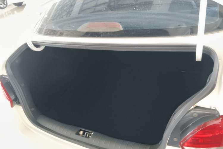 Used Kia Pegas 2017 1.4L Automatic Value Edition Trunk