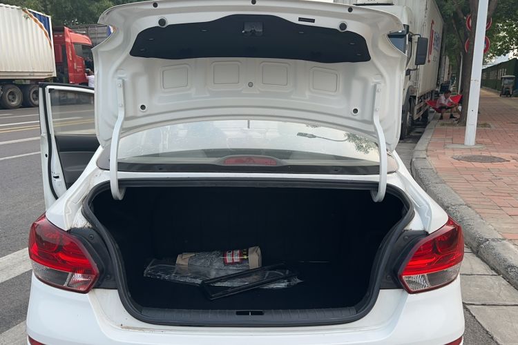 Used Kia Pegas 2017 1.4L Automatic Value Edition Trunk