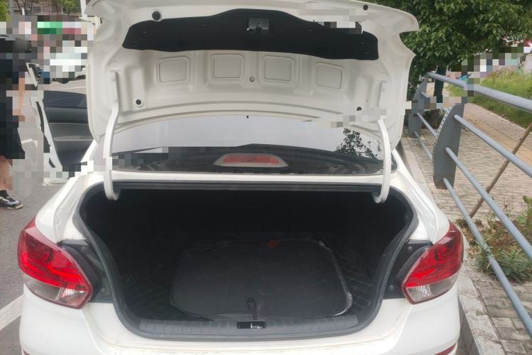 Used Kia Pegas 2017 1.4L Automatic Value Edition Trunk