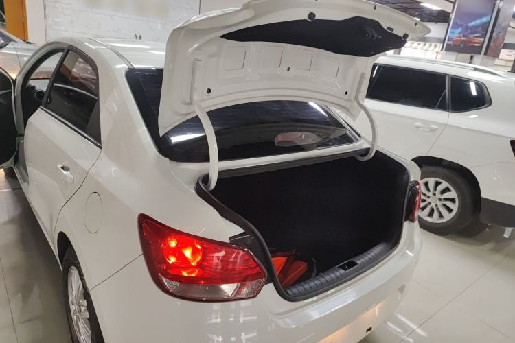 Used Kia Pegas 2017 1.4L Automatic Value Edition Trunk