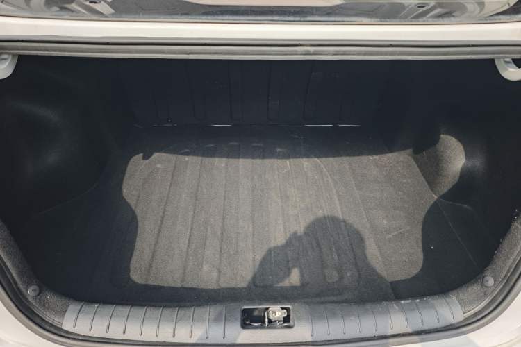 Used Kia Pegas 2017 1.4L Automatic Value Edition Trunk