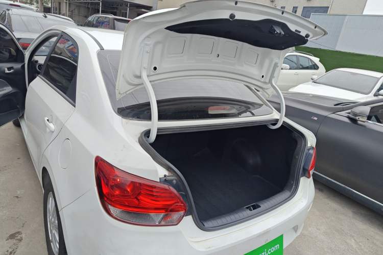 Used Kia Pegas 2017 1.4L Automatic Value Edition Trunk