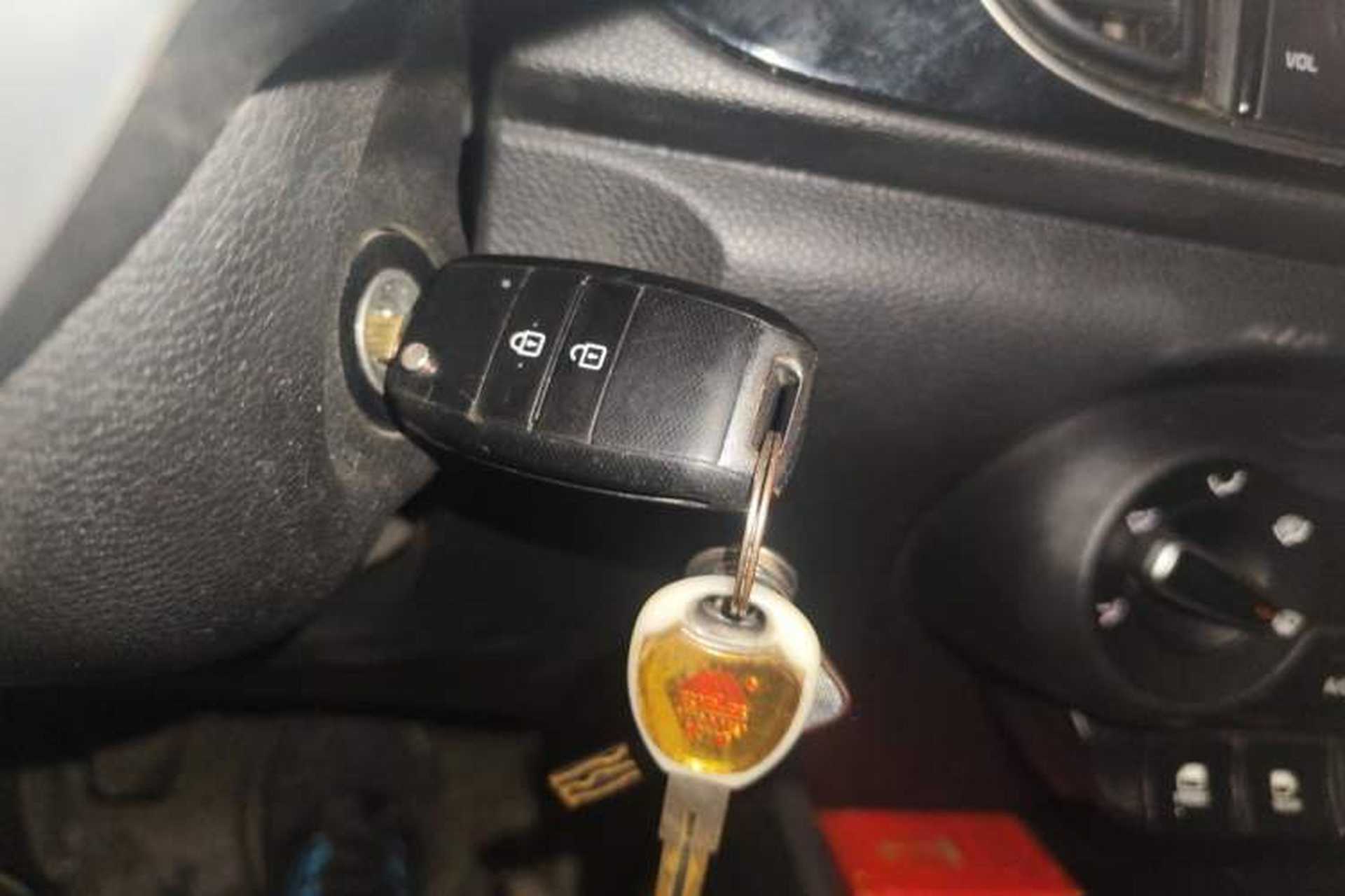 Used Kia Pegas 2017 1.4L Manual Value Edition Vehicle Key