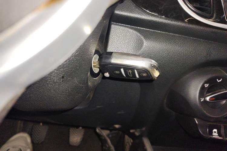 Used Kia Pegas 2017 1.4L Manual Value Edition Vehicle Key