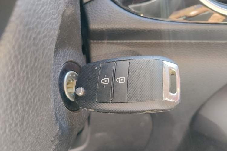 Used Kia Pegas 2017 1.4L Automatic Value Edition Vehicle Key