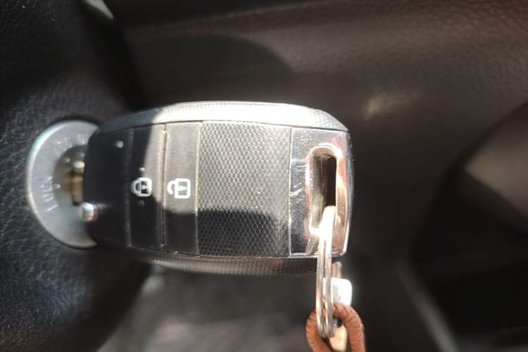 Used Kia Pegas 2017 1.4L Manual Fashion Edition Smart Vehicle Key