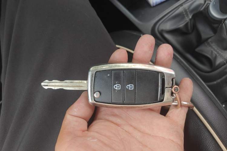 Used Kia Pegas 2017 1.4L Manual Fashion Edition Smart Vehicle Key