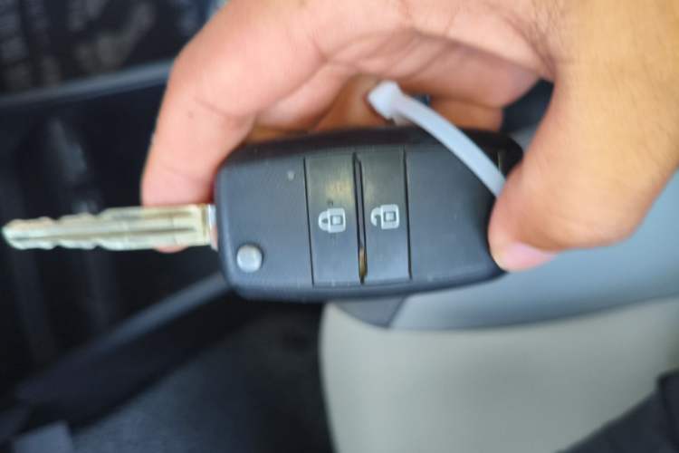 Used Kia Pegas 2017 1.4L Manual Value Edition Vehicle Key