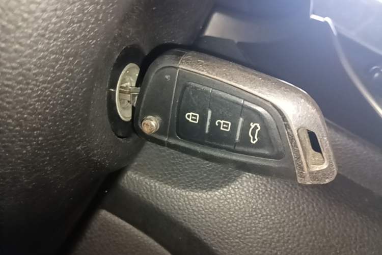 Used Kia Pegas 2017 1.4L Automatic Value Edition Vehicle Key