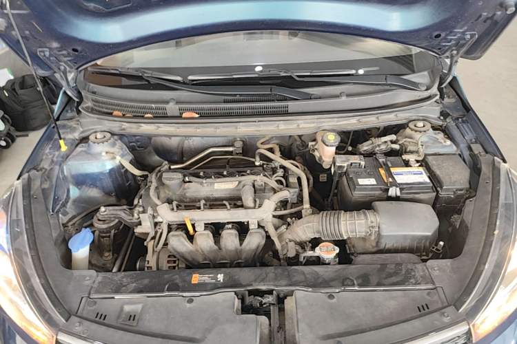 Used Kia Pegas 2019 1.4L Manual Value Edition National VI Standard Engine Bay
