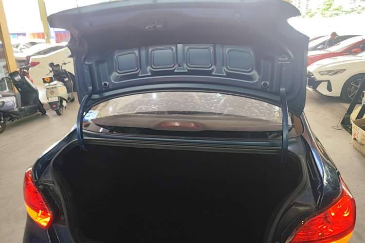 Used Kia Pegas 2019 1.4L Manual Value Edition National VI Standard Trunk