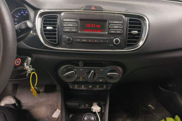 Used Kia Pegas 2019 1.4L Automatic Value Edition National VI Standard Audio And AC Panel