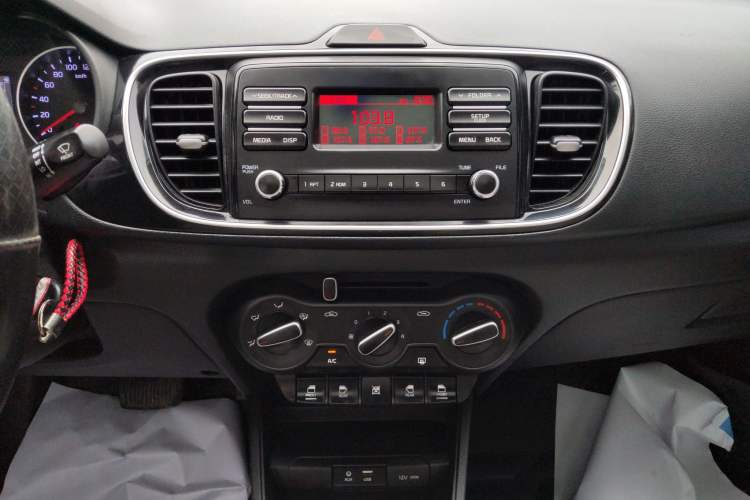 Used Kia Pegas 2019 1.4L Automatic Value Edition National VI Standard Audio And AC Panel