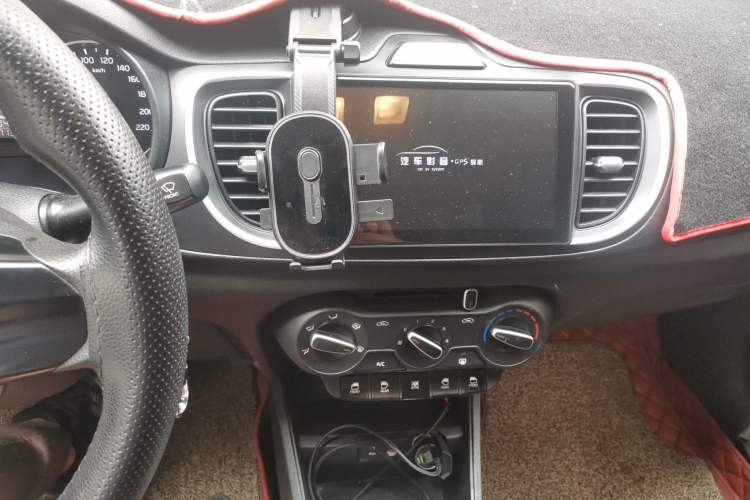 Used Kia Pegas 2019 1.4L Automatic Value Edition National VI Standard Audio And AC Panel