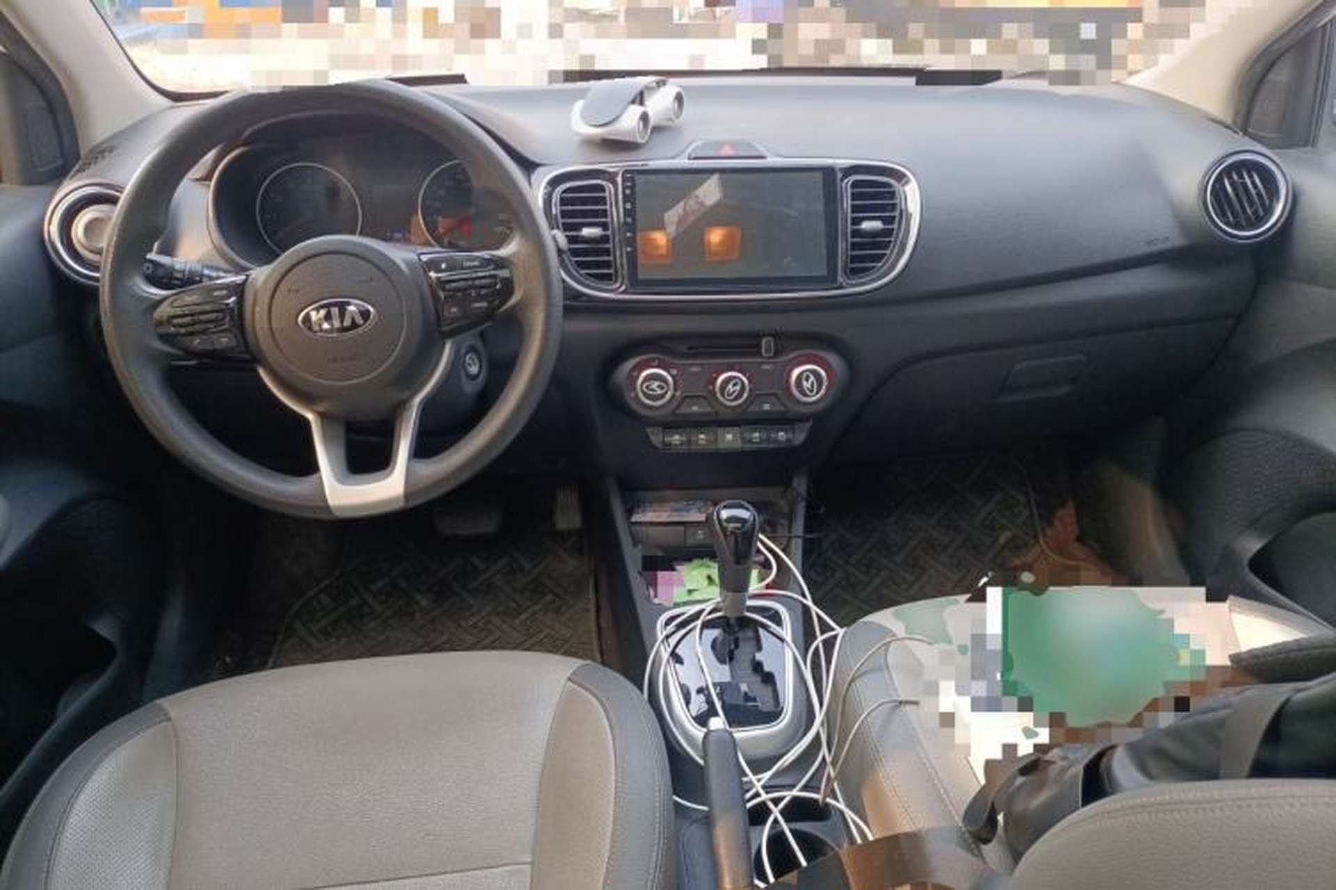 Used Kia Pegas 2019 1.4L Automatic Value Edition National Emission Standard V Center Console