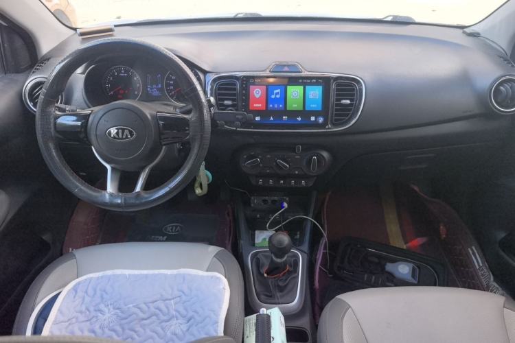 Used Kia Pegas 2019 1.4L Manual Value Edition National VI Standard Center Console
