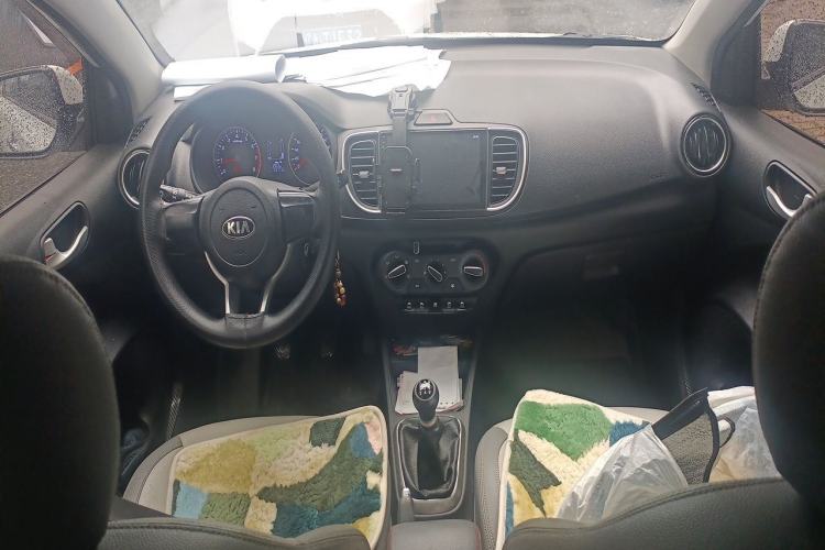Used Kia Pegas 2019 1.4L Manual Value Edition (Compliant with National Emission Standard V) Center Console