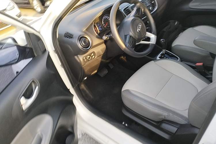 Used Kia Pegas 2019 1.4L Automatic Value Edition National VI Standard Driver Seat