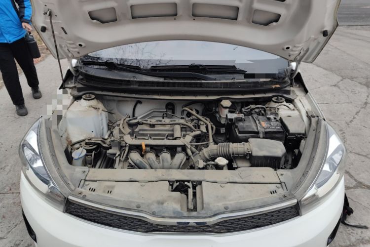 Used Kia Pegas 2019 1.4L Manual Value Edition National VI Standard Engine Bay