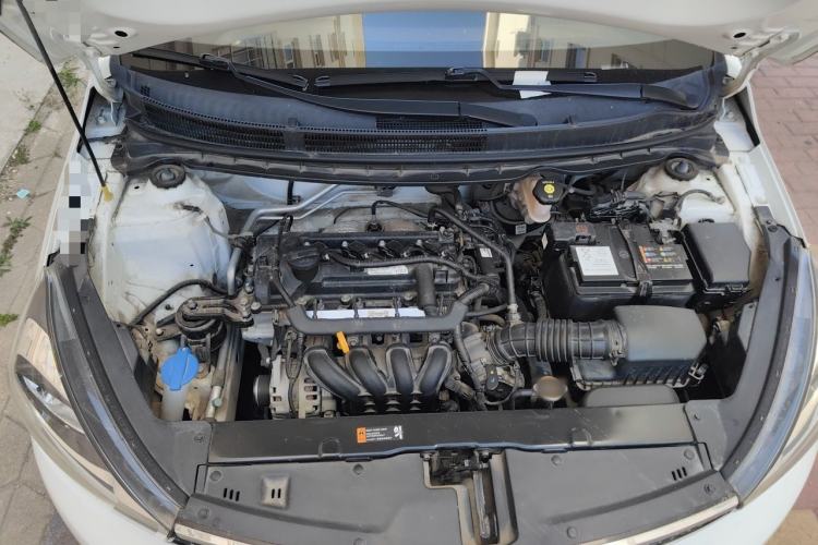 Used Kia Pegas 2019 1.4L Manual Value Edition National VI Standard Engine Bay