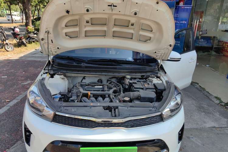 Used Kia Pegas 2019 1.4L Automatic Value Edition National VI Standard Engine Bay