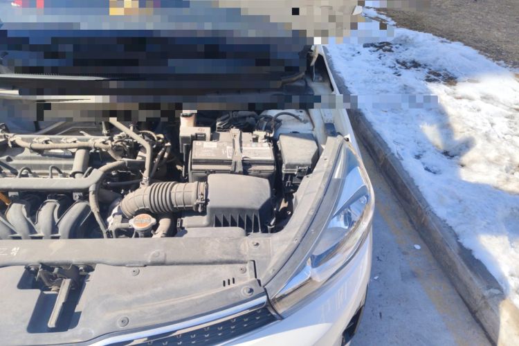 Used Kia Pegas 2019 1.4L Manual Value Edition National VI Standard Engine Bay Left