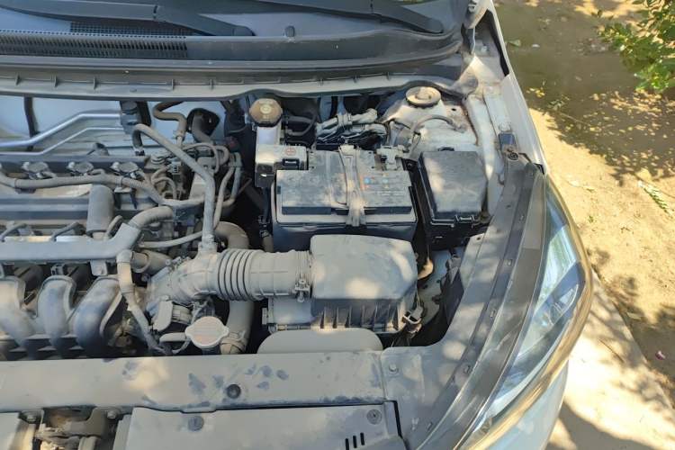 Used Kia Pegas 2019 1.4L Manual Value Edition National VI Standard Engine Bay Left