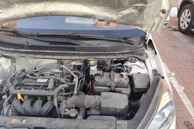 Used Kia Pegas 2019 1.4L Manual Value Edition National VI Standard Engine Bay Left