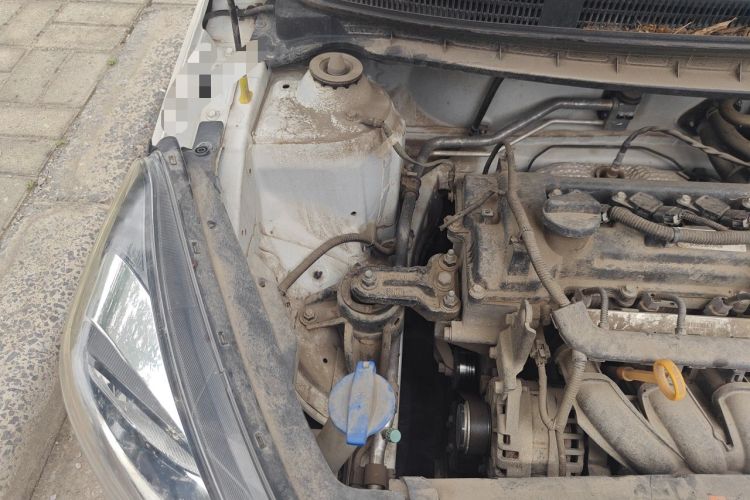 Used Kia Pegas 2019 1.4L Automatic Value Edition National VI Standard Engine Bay Right