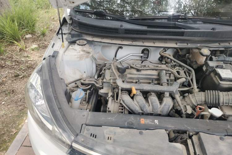 Used Kia Pegas 2019 1.4L Automatic Value Edition National VI Standard Engine Bay Right