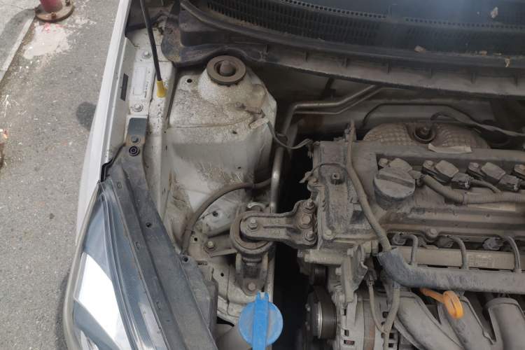 Used Kia Pegas 2019 1.4L Automatic Value Edition National VI Standard Engine Bay Right