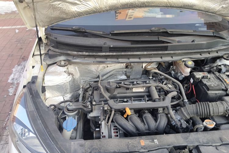 Used Kia Pegas 2019 1.4L Manual Value Edition National VI Standard Engine Bay Right
