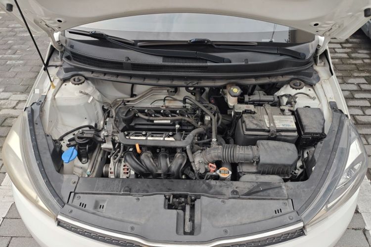 Used Kia Pegas 2019 1.4L Automatic Value Edition National VI Standard Engine Bay