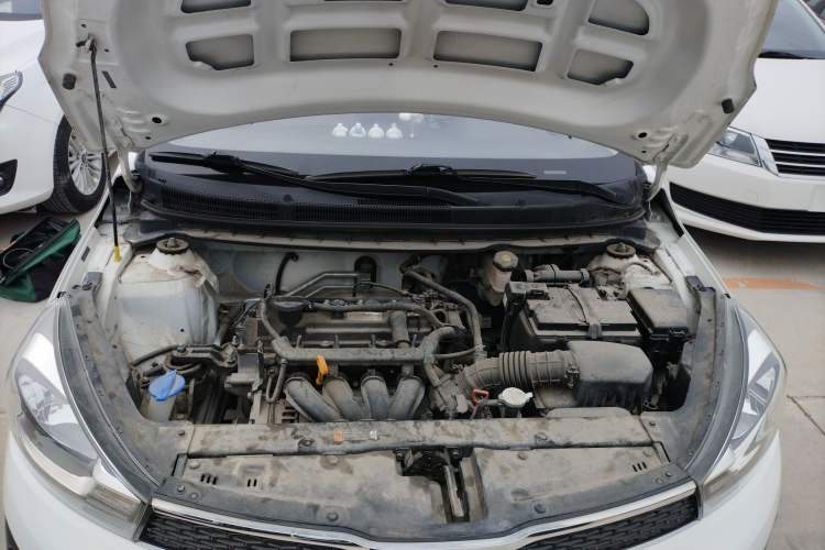 Used Kia Pegas 2019 1.4L Automatic Value Edition National VI Standard Engine Bay