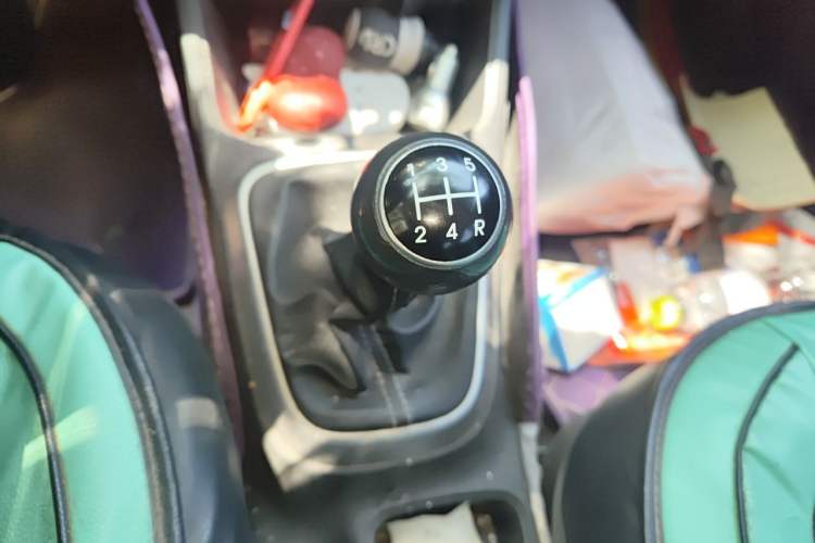 Used Kia Pegas 2019 1.4L Manual Value Edition National VI Standard Gear Lever
