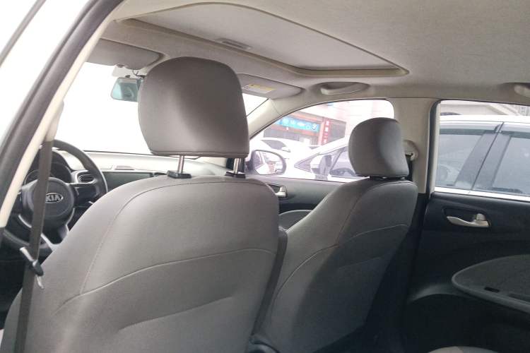 Used Kia Pegas 2019 1.4L Automatic Value Edition National VI Standard Headliner