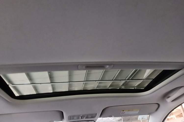 Used Kia Pegas 2019 1.4L Automatic Value Edition National VI Standard Headliner