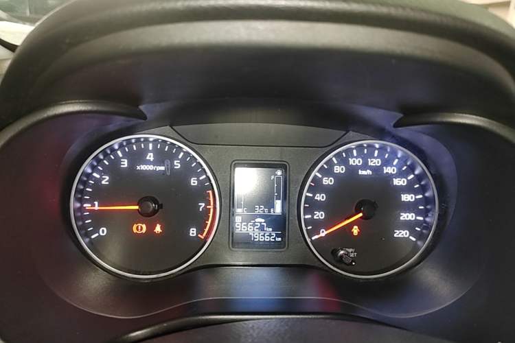 Used Kia Pegas 2019 1.4L Manual Value Edition National VI Standard Instrument Cluster