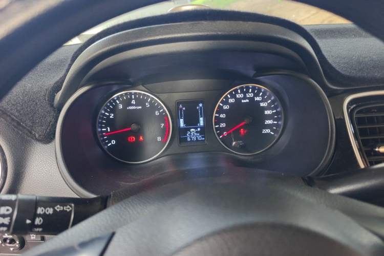 Used Kia Pegas 2019 1.4L Manual Value Edition National VI Standard Instrument Cluster