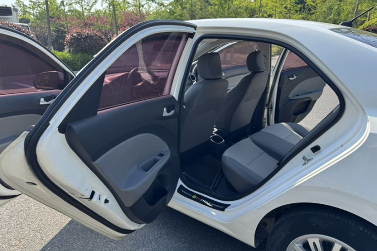 Used Kia Pegas 2019 1.4L Manual Value Edition National VI Standard Interior 11