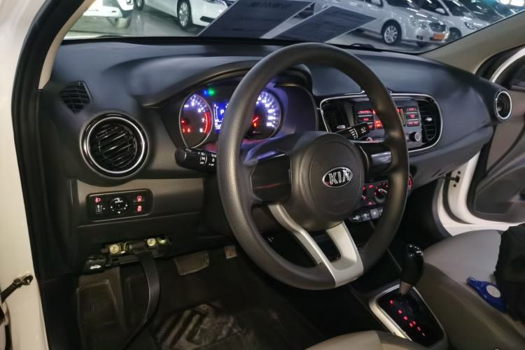 Used Kia Pegas 2019 1.4L Automatic Value Edition National VI Standard Interior 2