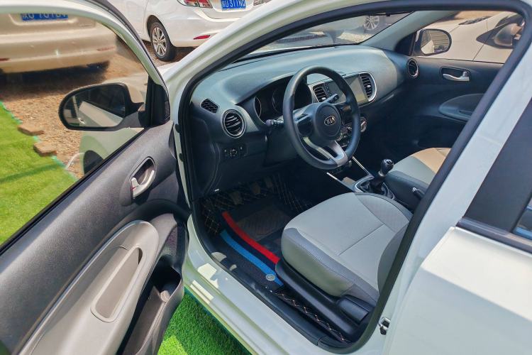Used Kia Pegas 2019 1.4L Manual Value Edition National VI Standard Interior 2